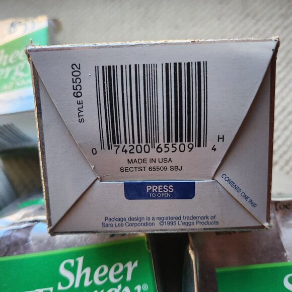 11 Leggs Sheer Energy Control Top Pantyhose Jet Off Black Sheer Toe Size B Boxed - Picture 5 of 6